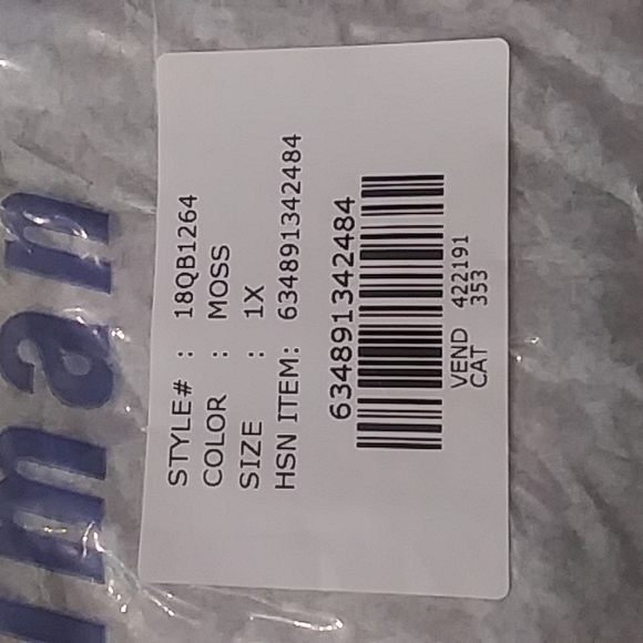 Long Sleeve Turtleneck Sweater w/Tassel Detail. Mossy Green Color - Picture 11 of 11